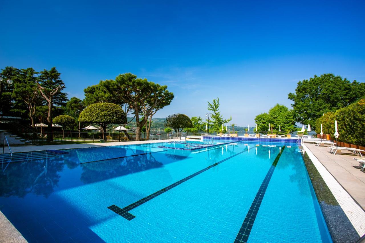 Hotel Marina Viverone Bagian luar foto