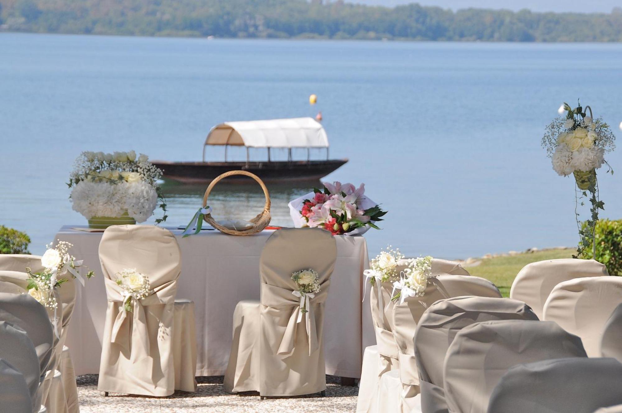 Hotel Marina Viverone Bagian luar foto