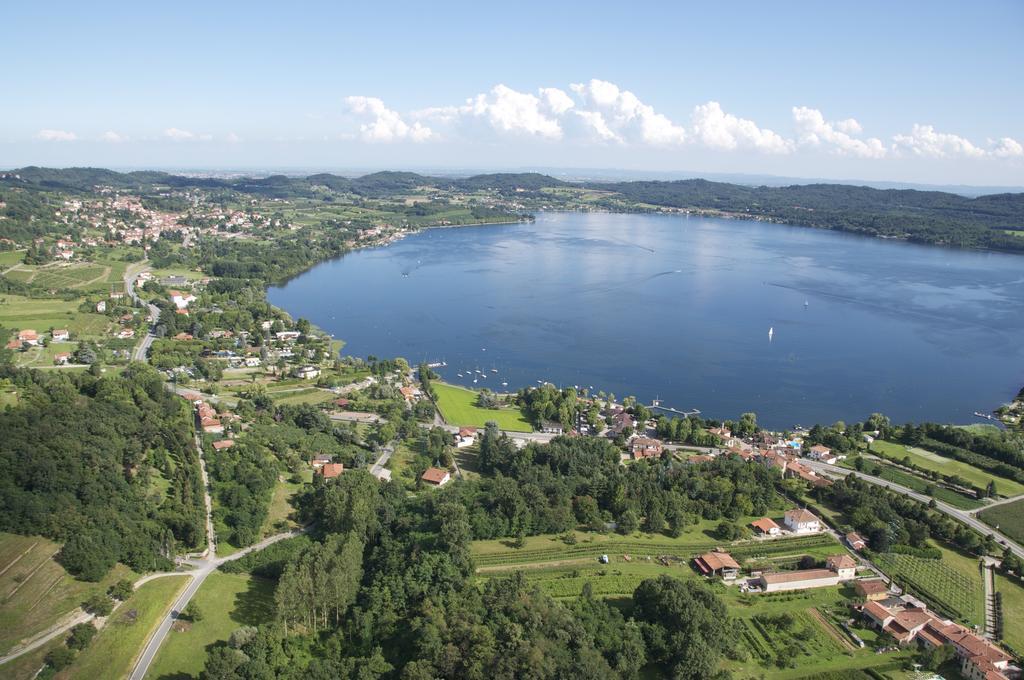 Hotel Marina Viverone Bagian luar foto