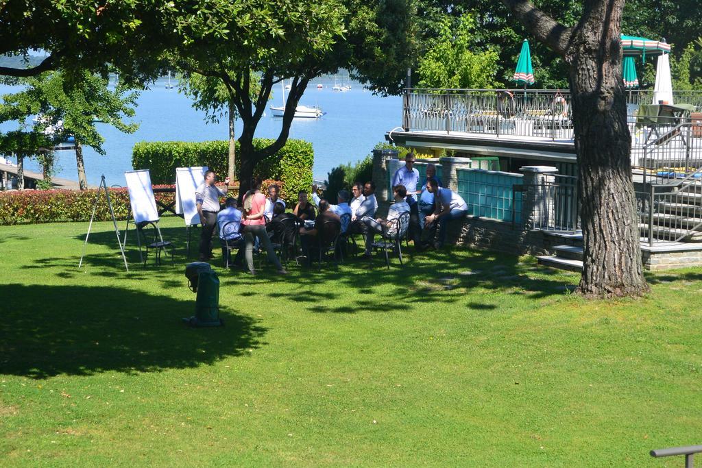 Hotel Marina Viverone Bagian luar foto