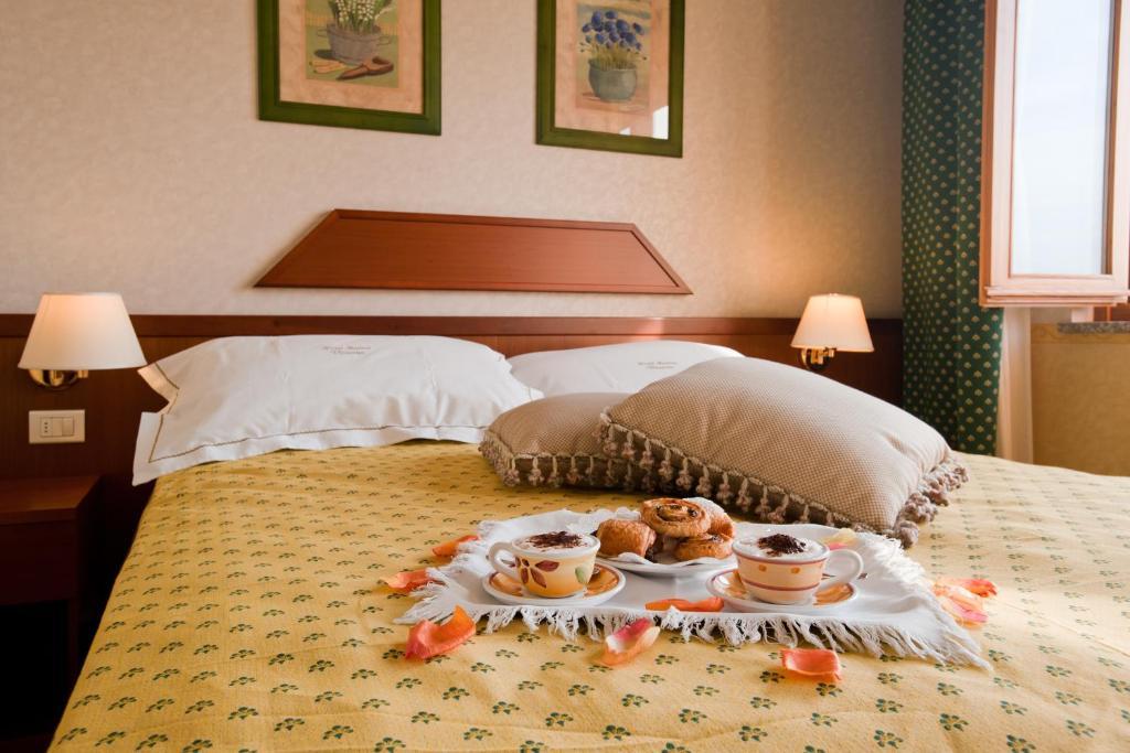 Hotel Marina Viverone Ruang foto