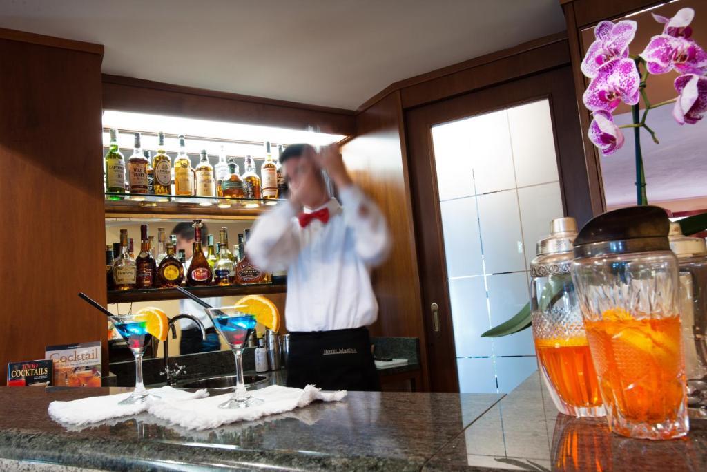 Hotel Marina Viverone Bagian luar foto
